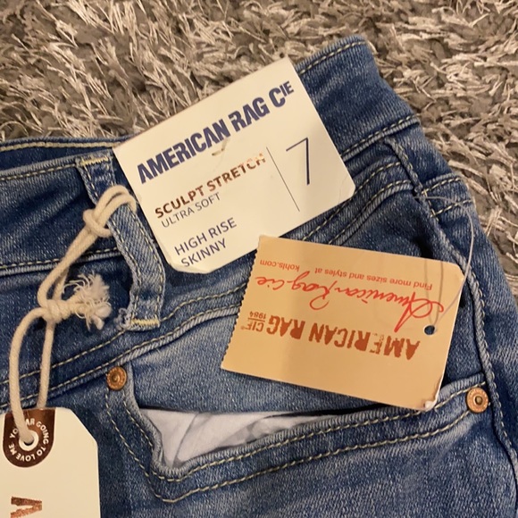 High Rise Skinny Jeans - Picture 3 of 4